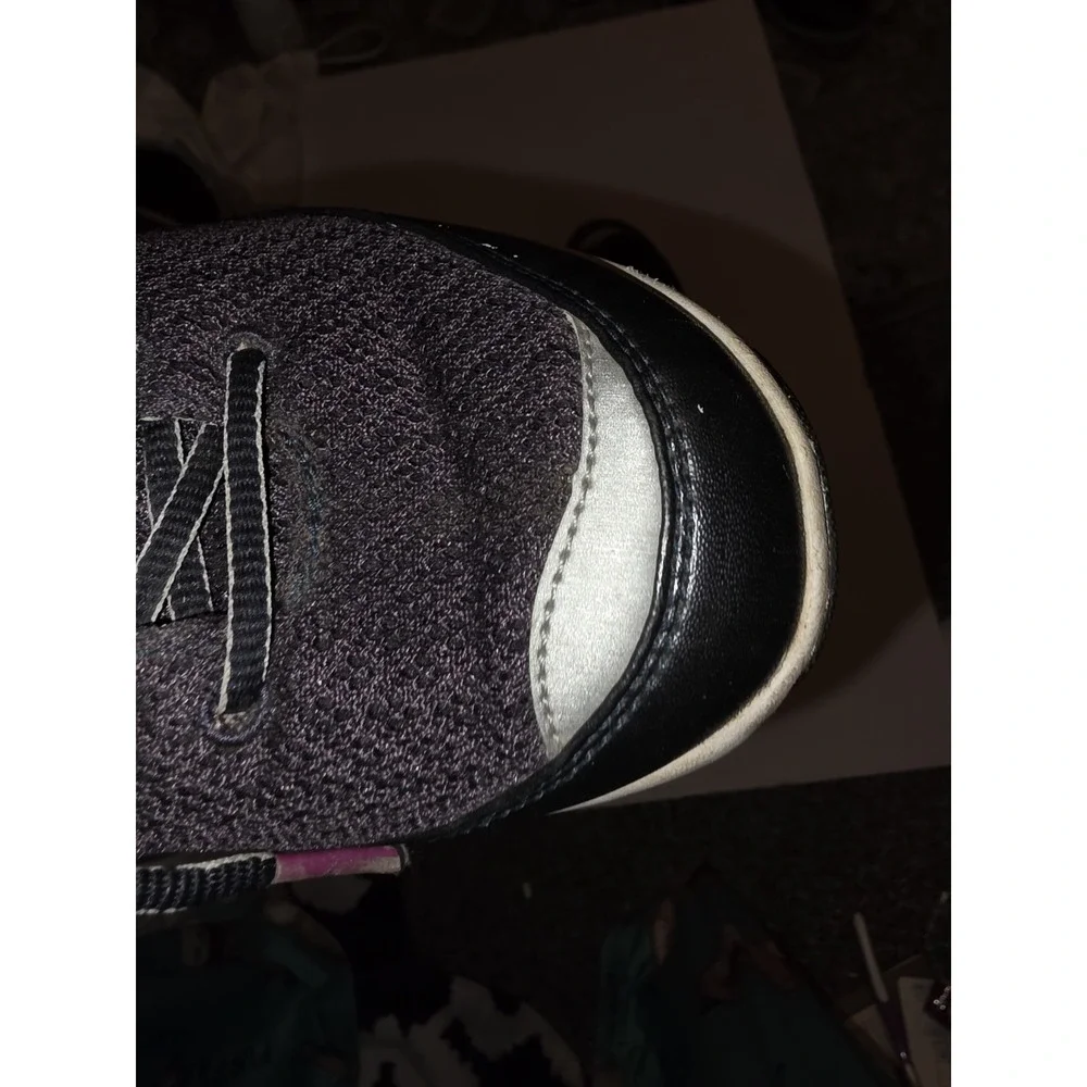 Weil Womens Size 9 Orthopedic Tennis‎ Shoes.